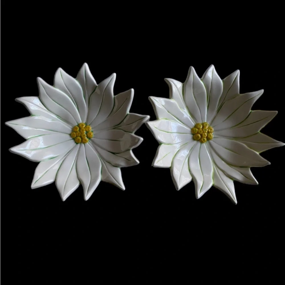 2 Ceramic White Flower Bowls‎ 8.5” aprox